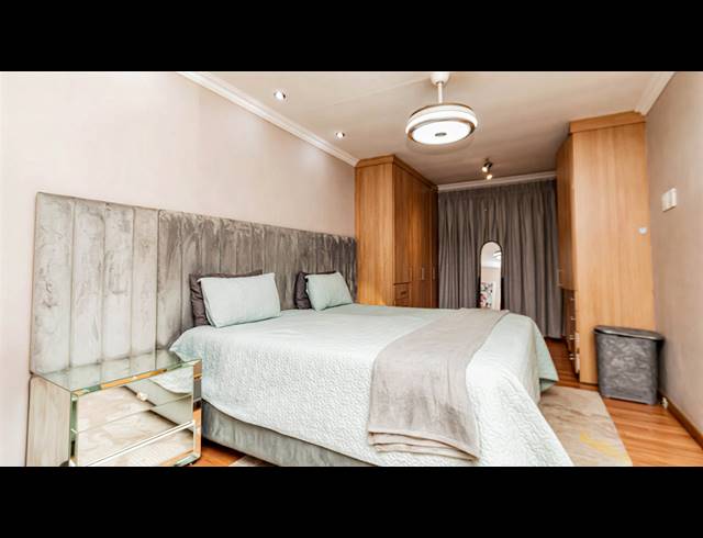 3 BEDROOM TOWNHOUSE FOR SALE IN ELANDSHAVEN
